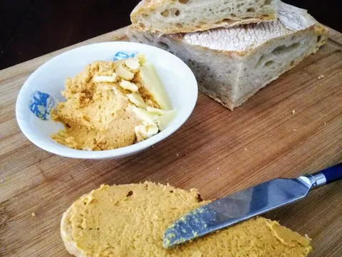 No Knead Bread - - - DajanaD i Domaća pileća pašteta - - - Jazzika