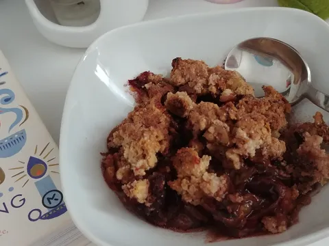 Crumble od šljiva i čokolade by Goga90