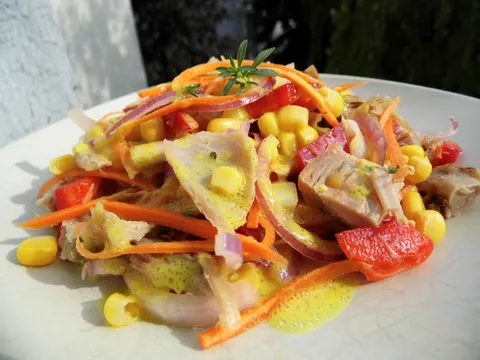 Salata od kuhane junetine iz juhe