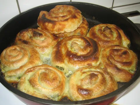 Ne stigoh ranije uslikat od gladi:) Zeljanica i malo sto je ostalo krompiruse:)