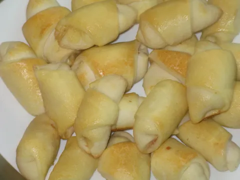 Kiflice sa šunkom i sirom