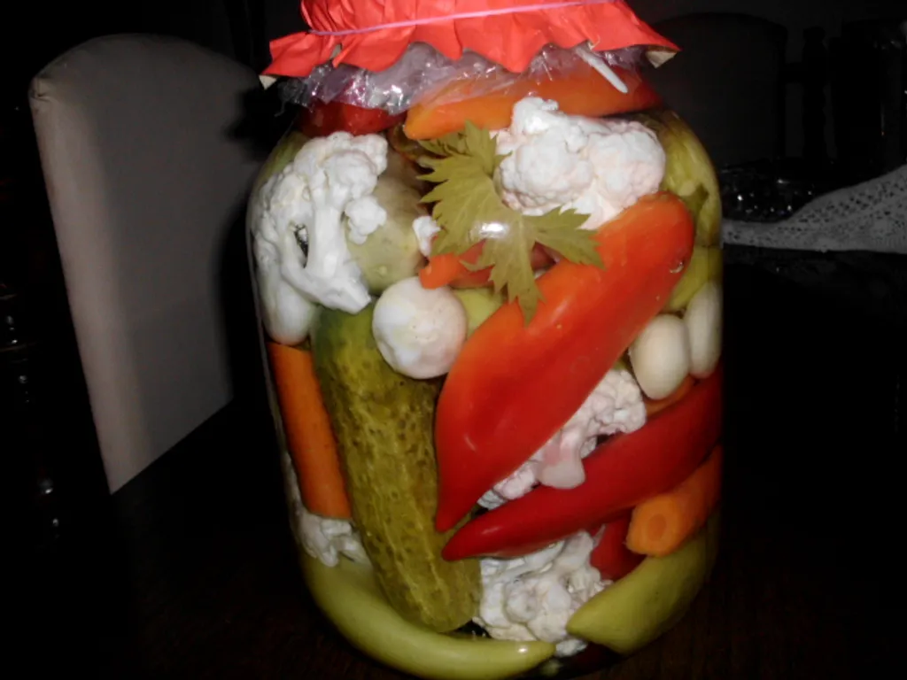 Mešana salata za zimu