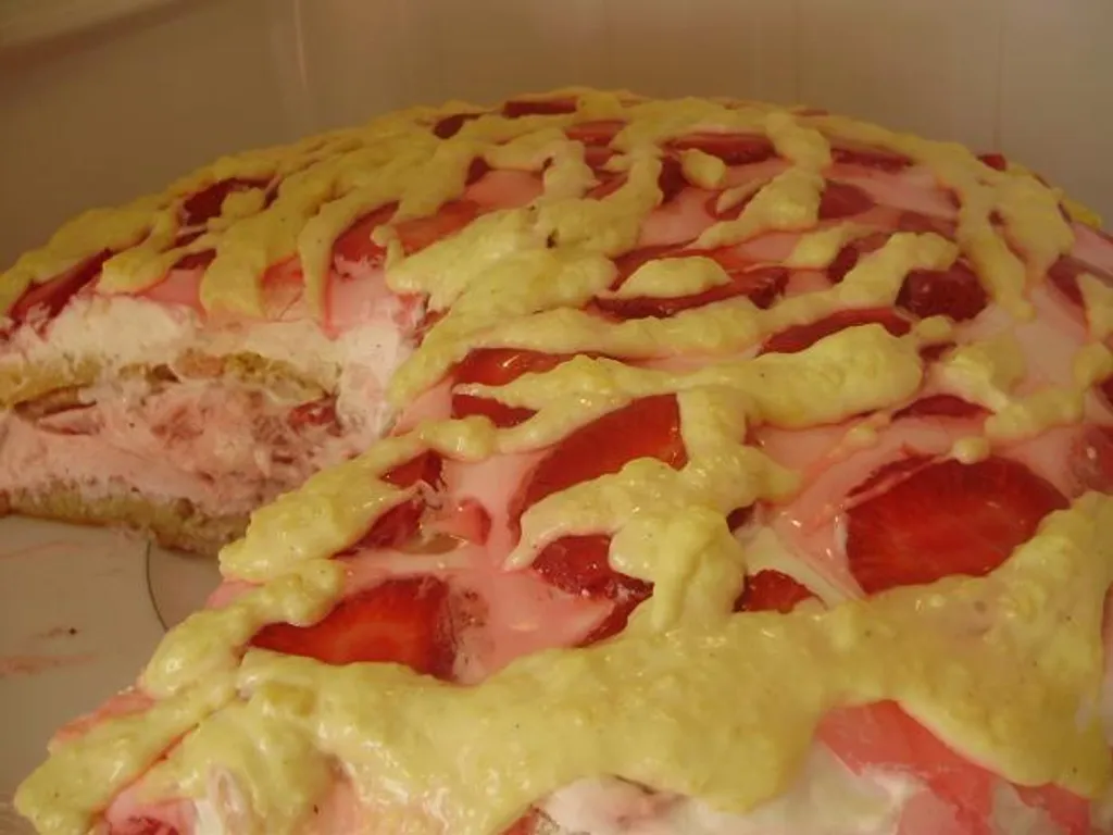 Torta od jagoda i banana
