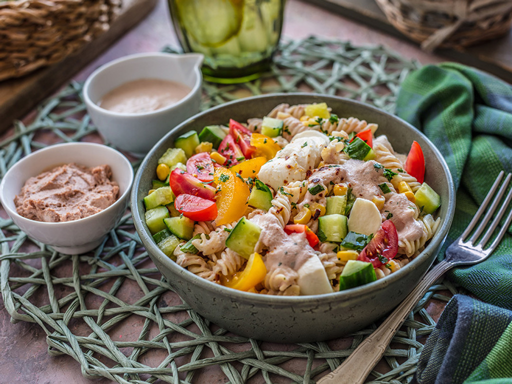 Ljetna salata s tjesteninom