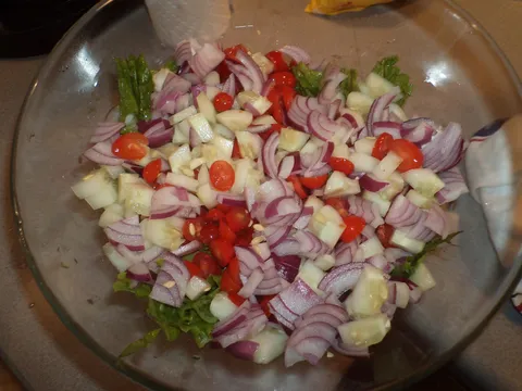 LAGANA VECERA - SUPER SALATA !