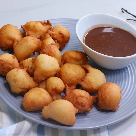 Ricotta fritule s umakom