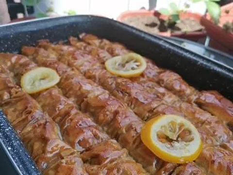 Rolana baklava