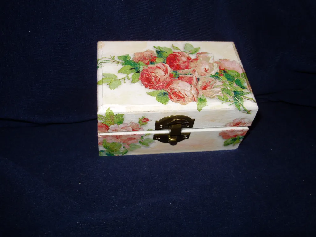 decoupage