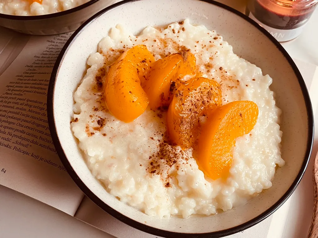 Riza sa breskvama