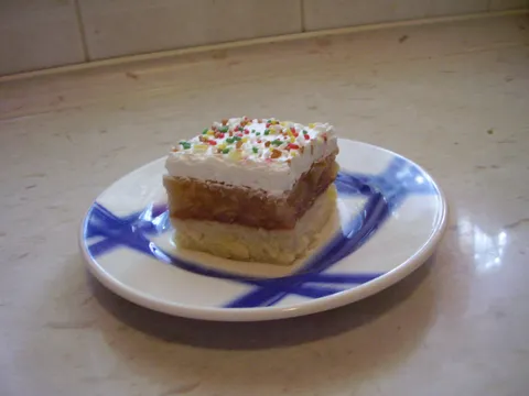 Kolač s jabukama