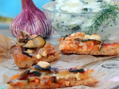Pita od pirovog brašna, tikvica i feta sira
