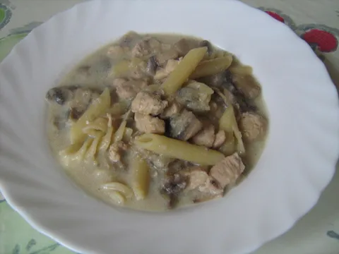 Gulaš ''sve u pola''
