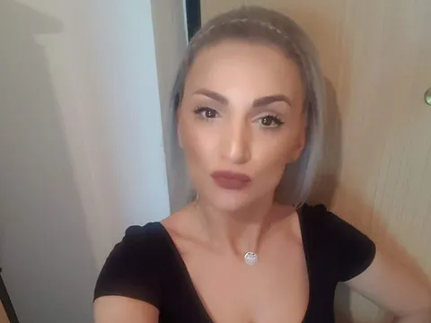 Nakon dugo vremena ,vratila se.