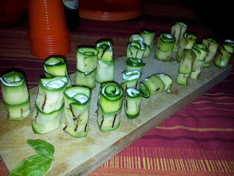 *Zucchini Rolls*