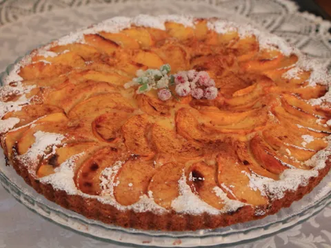 Tart sa breskvama by LuAnn