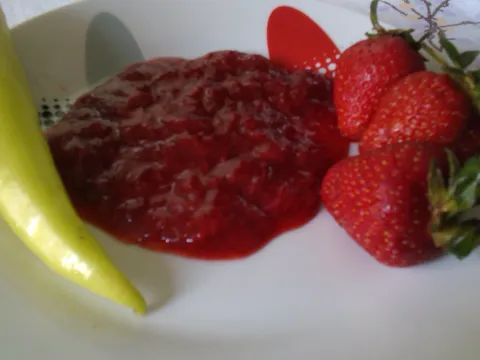 Dzem od jagoda i ljute paprike