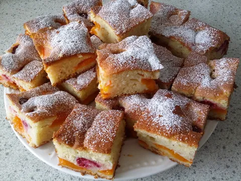 Kolac sa kajsijama