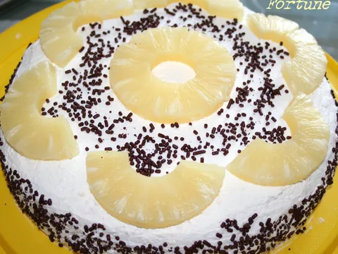Ljetna ananas torta