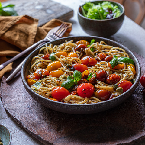 Těstoviny s cherry rajčaty