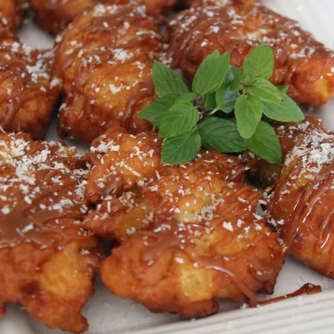 Fritule sa jabukama , kokosom i karamelom