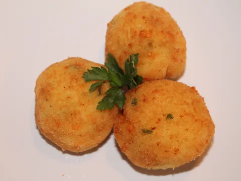 Fine knedle sa rižom i sirom