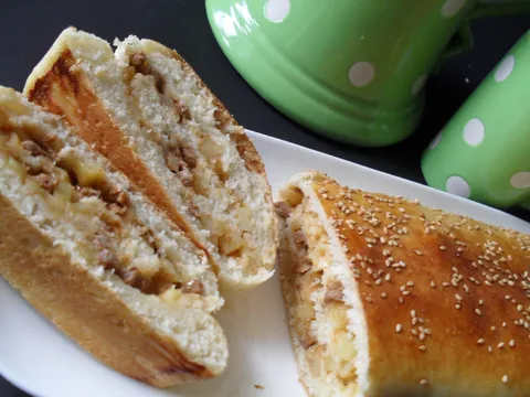 Punjeni Kruh Rolat