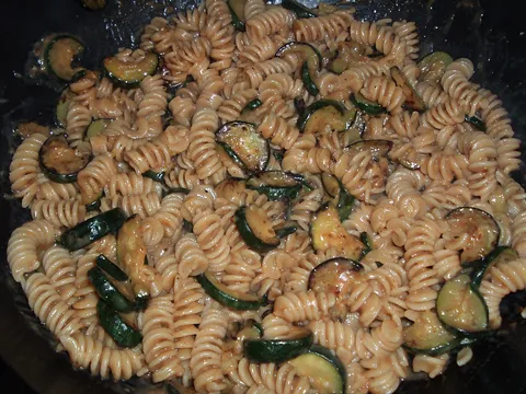 Vegan pasta sa tikvicama