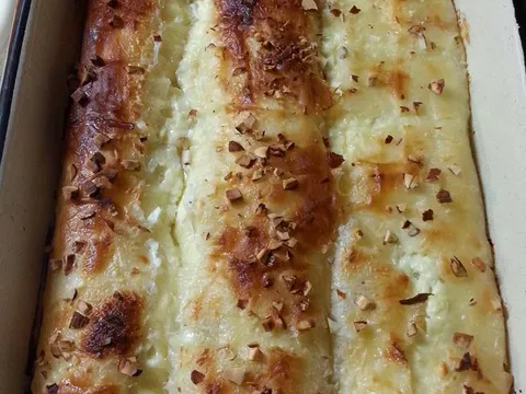 Štrudla sa sirom i bademima