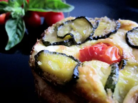 Mini soufflé s grilanim tikvicama, ricottom i brie sirom