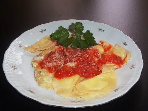 Ravioli sa mozzarellom