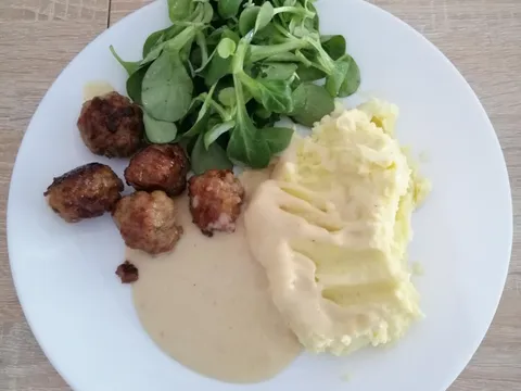 Zapečene mesne okruglice