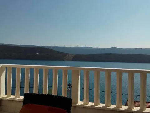 Divan pogled