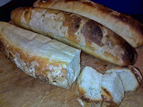 Baguette = Francuz hljeb