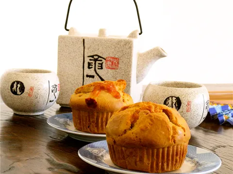 Muffini  sa  sirom- Mozzarella