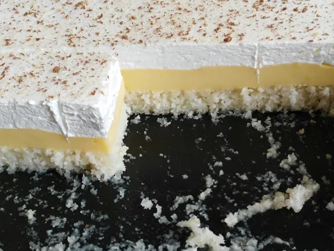 Kolač bez ičega, a ipak odličan