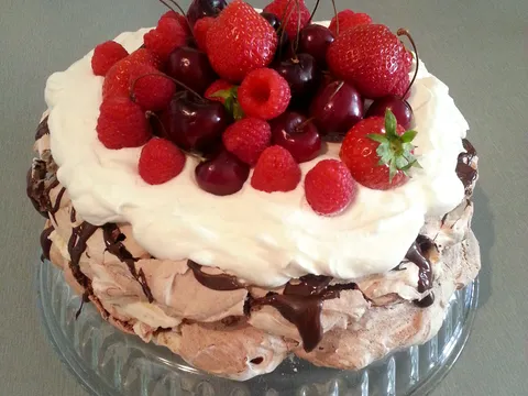 čokoladna Pavlova
