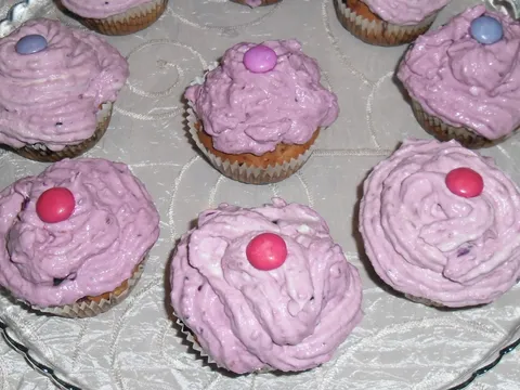 Muffins sa šumskim voćem