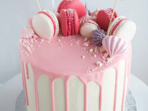 Ženska rođendanska torta :)