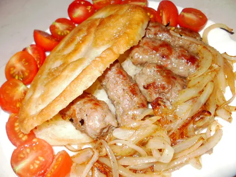 ćevapi i lepinje