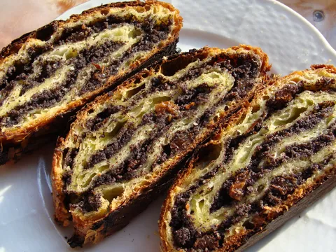 Strudla sa makom