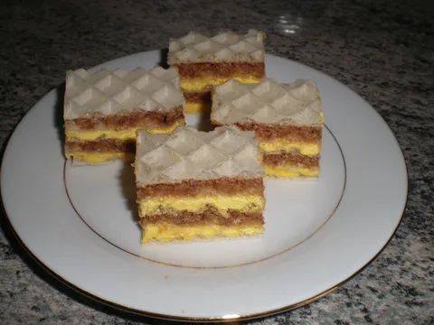 NAPOLITANKE DVOBOJNE