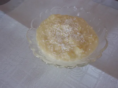 Muhallebi desert od griza i kokosa