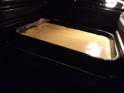 Finii kolačić s jabukamaaa se pečeee