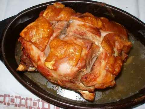 Odojak s lovorom