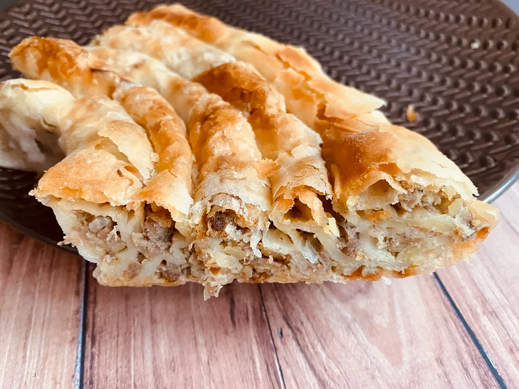 Sareni burek