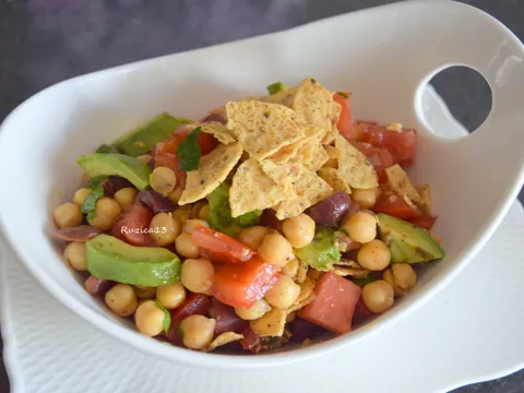 Hrskava avokado salata