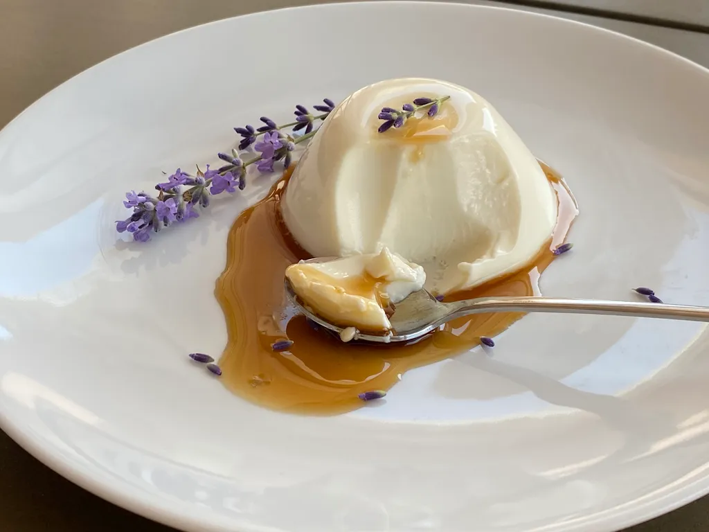 Panna cotta s lavandom
