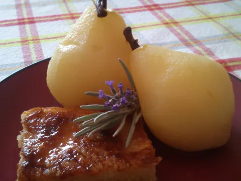 Jesenski kolač sa kruškama