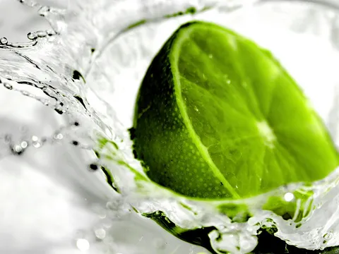 Green_Lime_1680_x_1050_widescreen.jpg