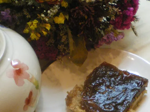black tea cake
